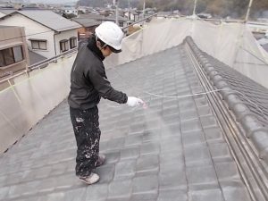 高知市布師田　M様邸　屋根　塗装状況