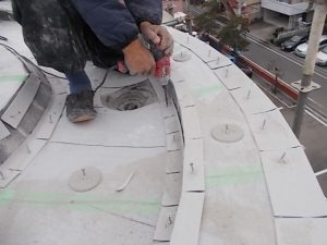 高知市一ツ橋町 C一ツ橋様 塩ビシート防水 機械式固定工法 鋼板取付