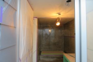 南国市　H様邸新築工事　風呂場　塗装