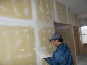 奈半利町農業拠点施設 パテ処理