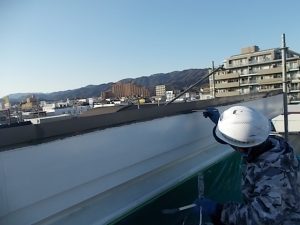 高知市　北金田　F様邸　鼻隠し　下塗り