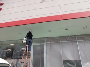 香美市土佐山田町　店舗　軒天井　塗装