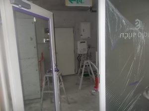 高知市廿代町　Tビル様　退去修繕工事 鉄部　塗装