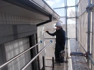 高知市中秦泉寺　ハイツO様　外壁目地　プライマー