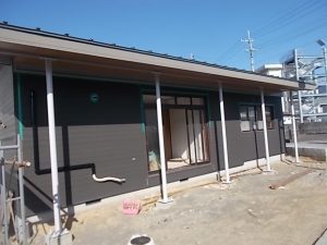 奈半利町　Ｔ様邸　改修工事　柱塗装　