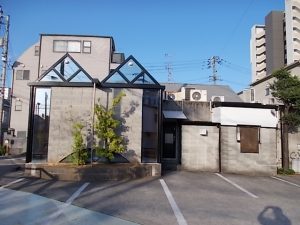 高知市愛宕山南町　Ｙ歯科様　鉄部塗装　完了