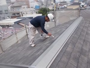 高知市農人町　K様邸　屋根　下塗　状況