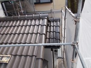 高知市神田　F様邸　下屋根　下塗　
