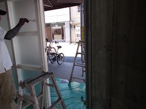 高知市升形　Aビル様　玄関ドア　塗装