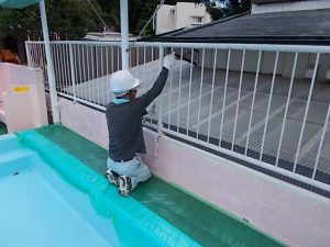 高知市西秦泉寺　I保育園様　手摺　塗装