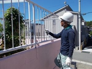 高知市西秦泉寺　I保育園様　手摺　上塗