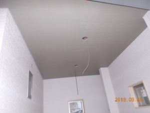 高知市寿町　Ｓ様邸　新築工事　天井　塗装　状況