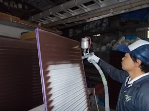 高知市中久々　H様貸家　雨戸　塗装