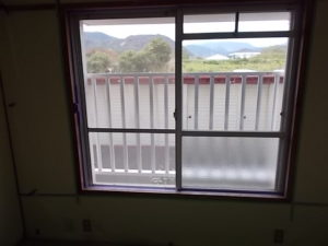 奈半利町　県営住宅　窓枠　ウレタンクリヤー　塗装