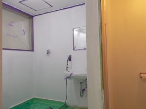 奈半利町　県営住宅　退去修繕　洗面所　塗装完了