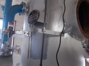 室戸市元　Ｍ学校　濾過タンク　塗装