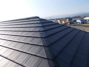 香美市土佐山田町　K様邸　屋根　棟板金　塗装　完了