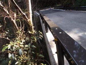 本山町　ガードレール　塗装　完了