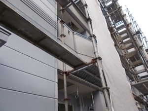 高知市北秦泉寺 Gハイツ様 打放し外壁 アクリルシリコン樹脂クリヤー