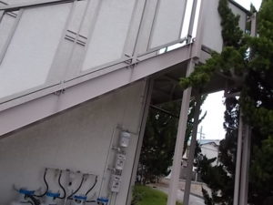安芸市本町　SNハイツ様　階段鉄部　塗装