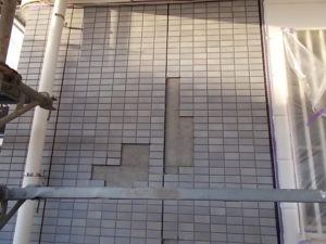 高知市一ツ橋町　Ｆ様　外壁　タイル浮き部　撤去