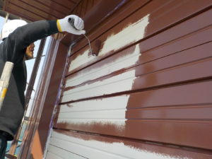 安芸市赤野　O様　倉庫　シャッター　塗装