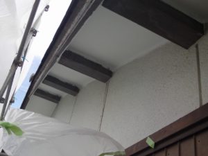 高知市神田　F様邸　付帯部（軒天井）塗装