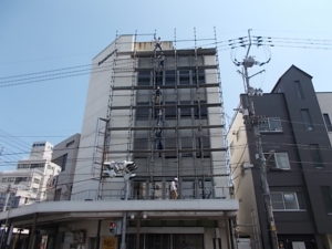高知市愛宕町　Kビル様　足場仮設