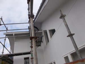 香美市香北町　Ｎ様邸　付帯部（軒天井）塗装