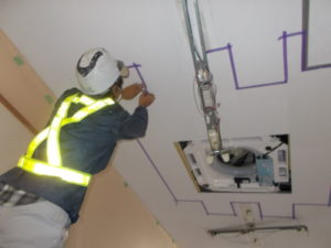 南国市南国ＳＡ　内部　天井　塗装