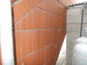 高知市一宮南町 Yビル様 タイル浮き調査