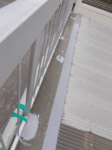 香美市土佐山田町　Ｍ様邸　屋上防水改修工事　ＦＲＰ防水工事