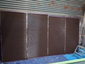 高知市神田　Ｔ様邸　雨戸塗装