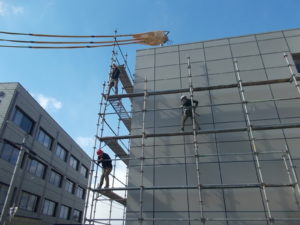 高知市神田　O医院様
足場仮設
