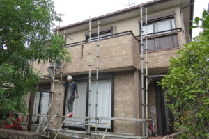 香南市野市町東野　N様邸　足場仮設