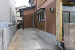 高知市高須西町　Ｔ様邸
既存車庫解体