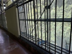 高知市東秦泉寺　Ｓハイツ様　鉄部塗装