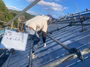 四万十町下呉地　O様邸
屋根塗装