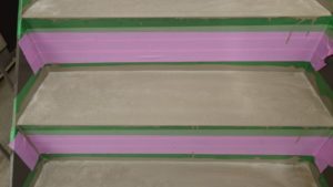 高知市薊野北町　Sアパート様
階段踏板　防水工事