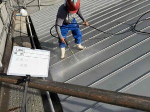 須崎市吾井郷甲　Ｔ様邸
屋根塗装