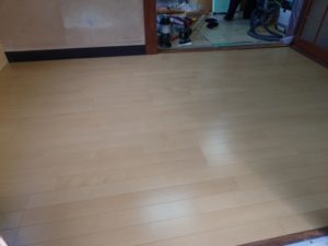 高知市西町　Ｓ様
待合室床工事